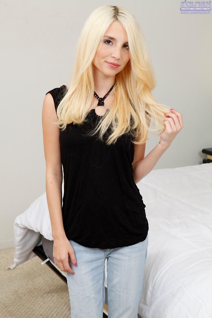 16P Fair-haired hoe Piper Perri has something to make you really hard