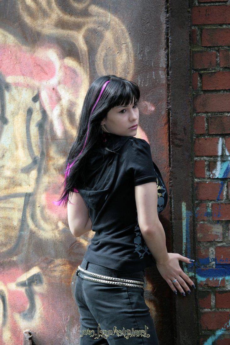 15P Pictures of teen cutie Jennique Angel giving you some hot nonnude action