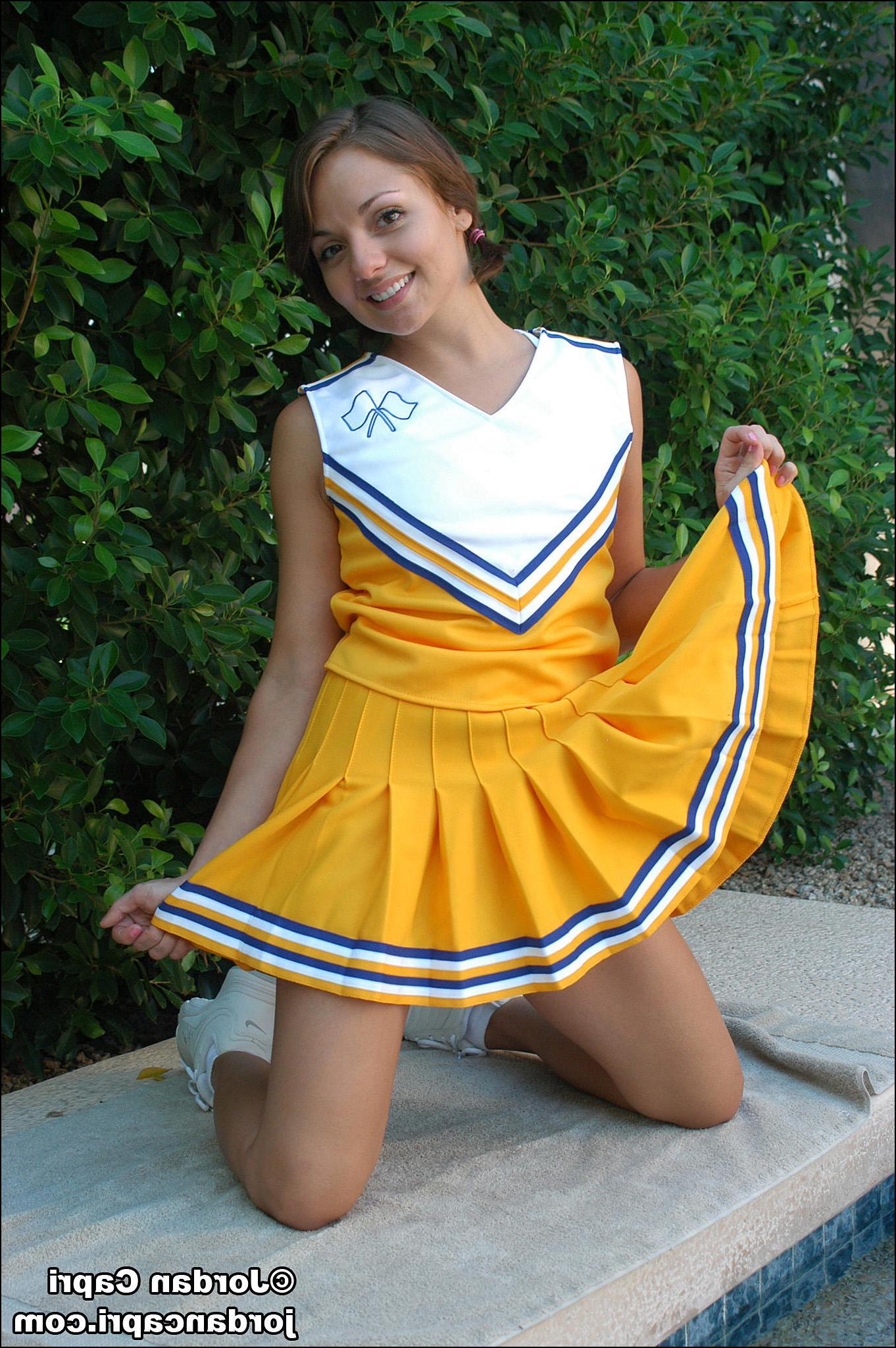 20P Pictures of teen Jordan Capri cheering for you in the back yard