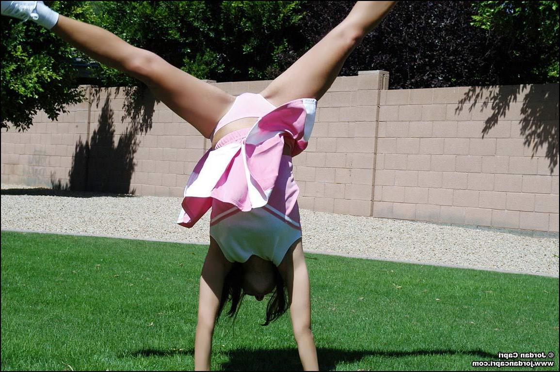 20P Pictures of teen hottie Jordan Capri doing a cheer outside