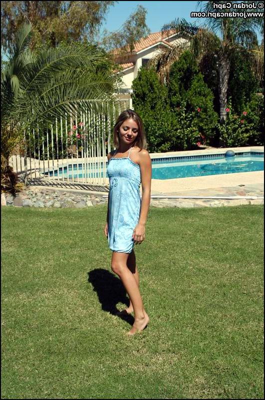 19P Pictures of teen model Jordan Capri looking pretty outside