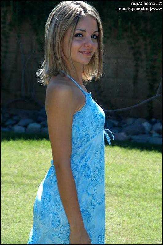 19P Pictures of teen model Jordan Capri looking pretty outside