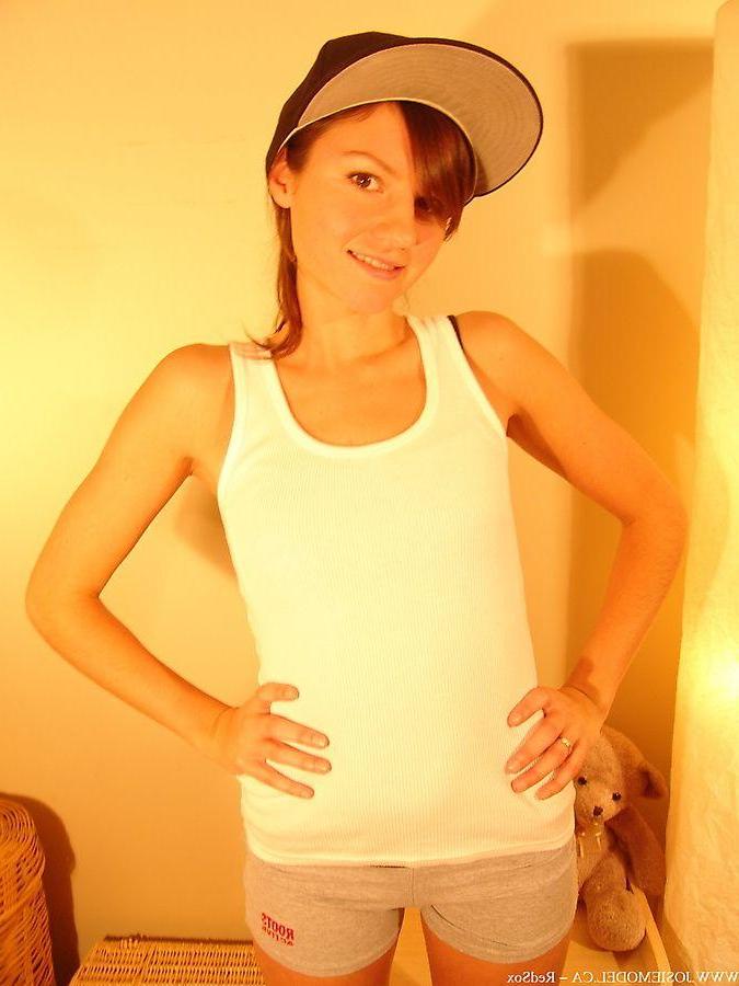 20P Pictures of Josie Model showing her titties