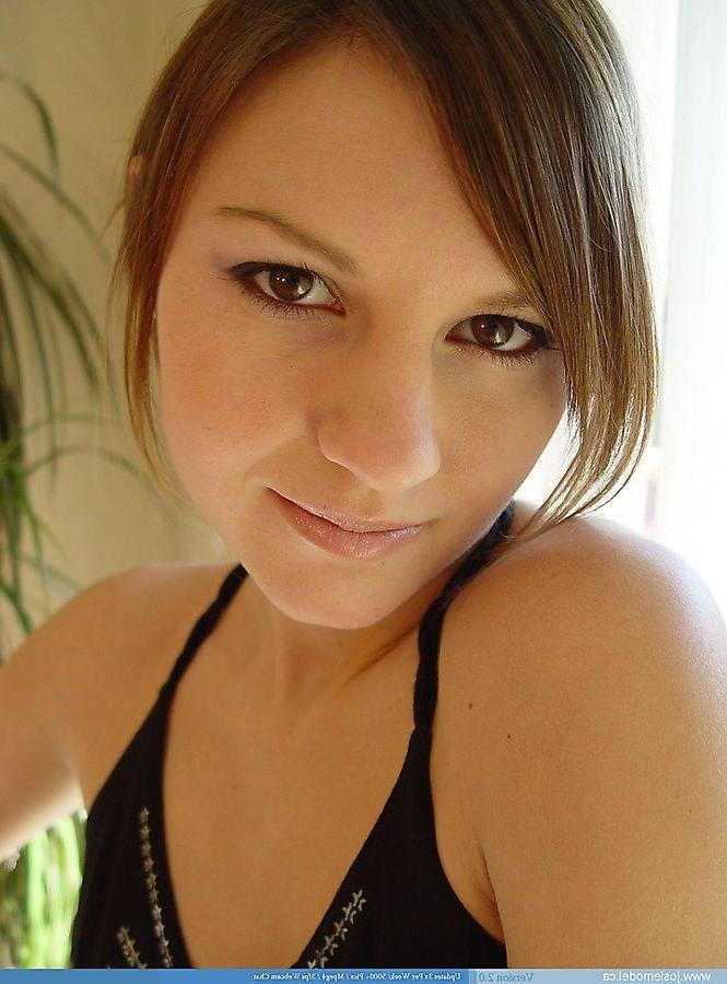 20P Pictures of Josie Model showing how tight and fucakble she really is