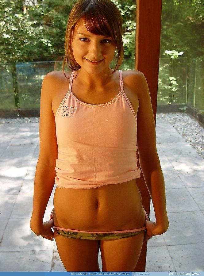 20P Pictures of Josie Model stripping for your pleasure