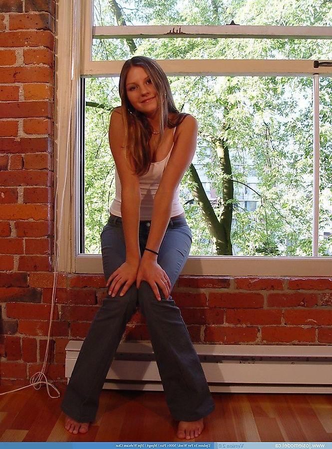 20P Pictures of Josie Model being a cock-tease