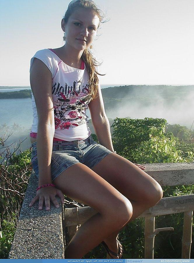 20P Pictures of Josie Model being a cock tease outside