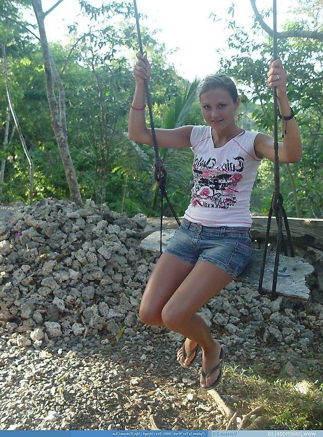20P Pictures of Josie Model being a cock tease outside