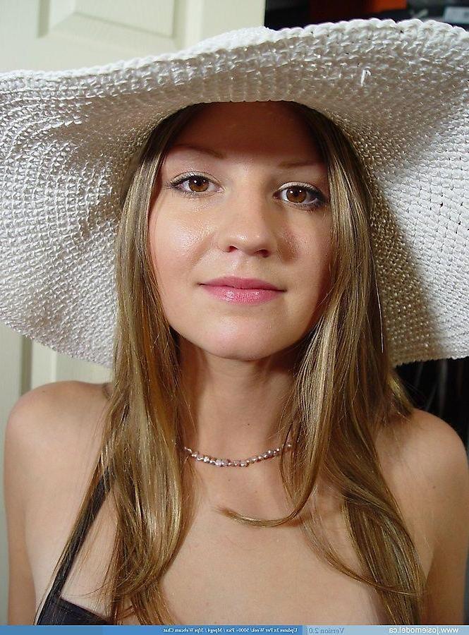20P Pictures of Josie Model trying on her hats
