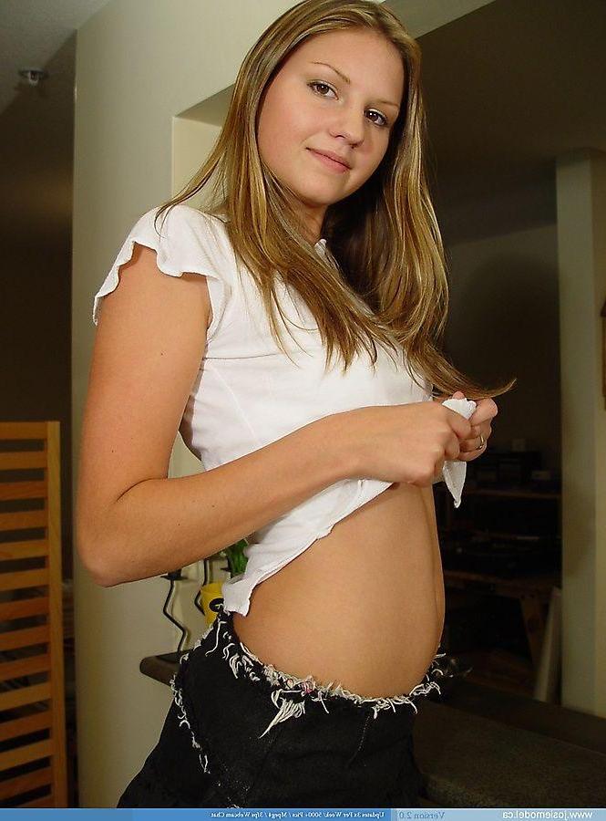 20P Pictures of teen Josie Model showing off her small perky tits