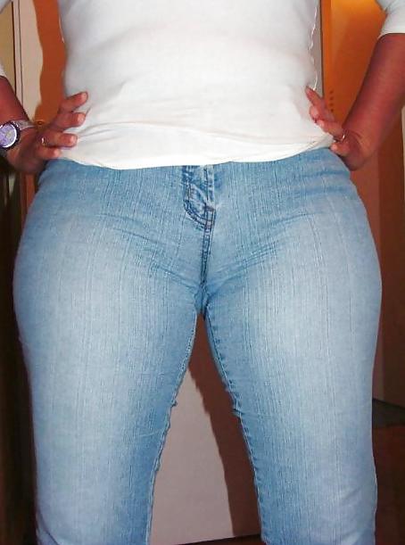 25P Sexy girls in jeans