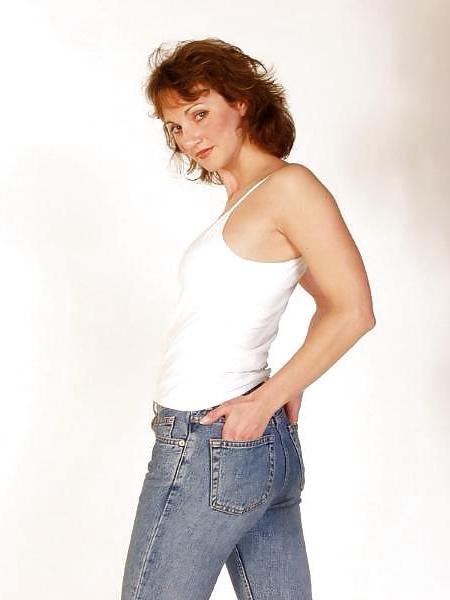 25P Sexy girls in jeans