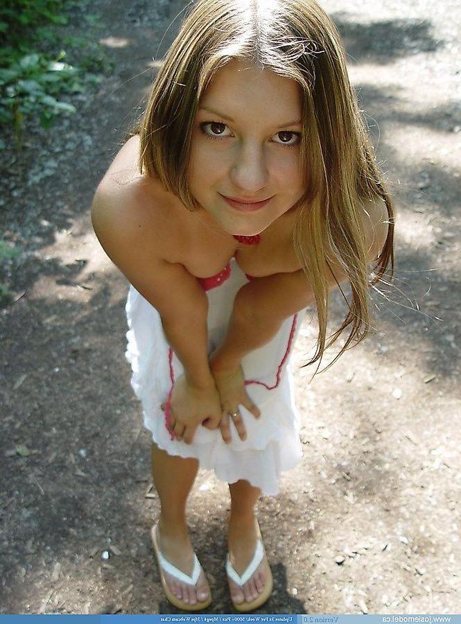 20P Pictures of teen cutie Josie Model exposing her tits outside