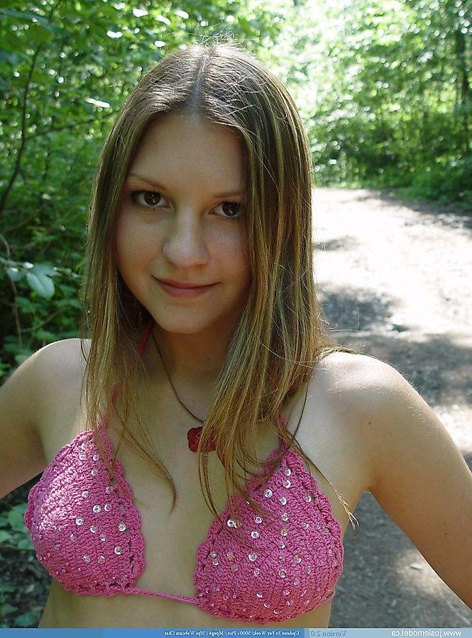 20P Pictures of teen cutie Josie Model exposing her tits outside