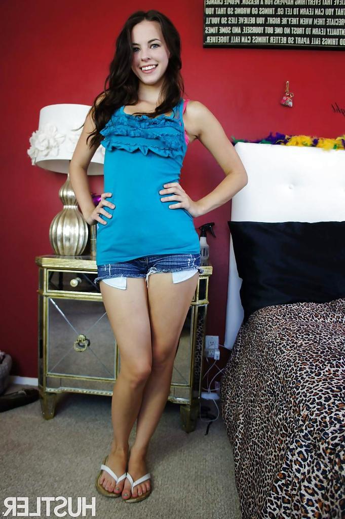 16P Teen babe Veronica Radke posing for non nude shots in denim shorts