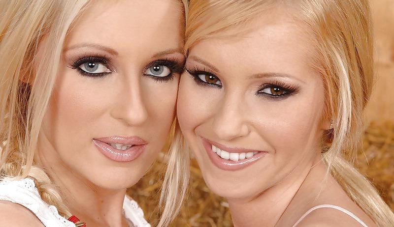 15P Hot blond lesbensex play in straw 