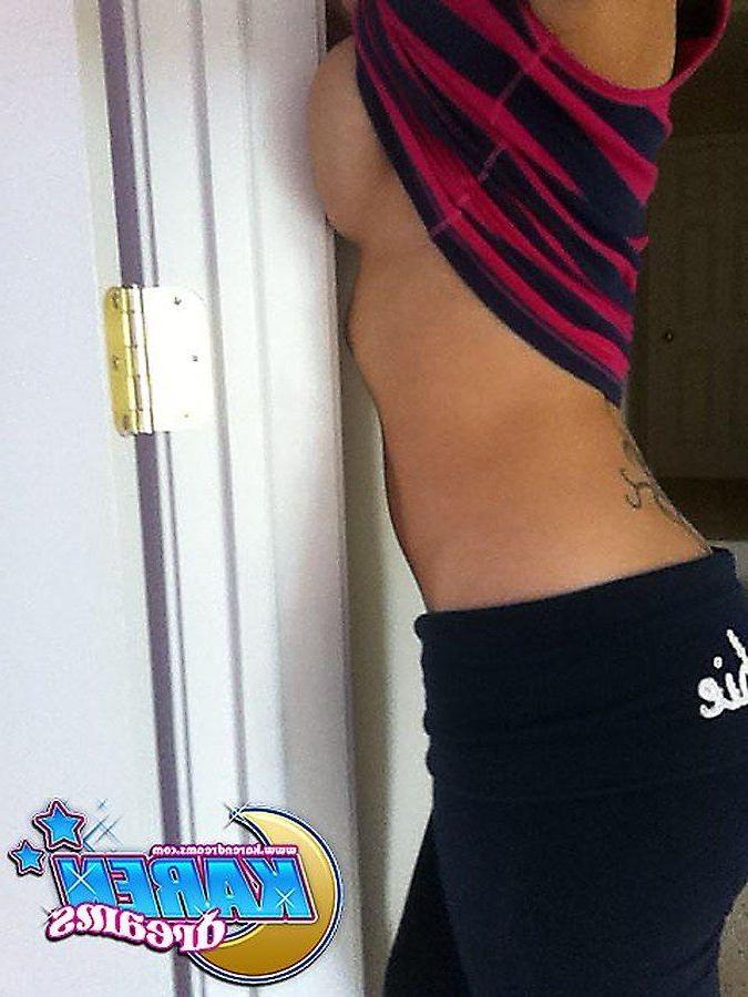 20P Pictures of teen Karen Dreams giving you a sexy tease