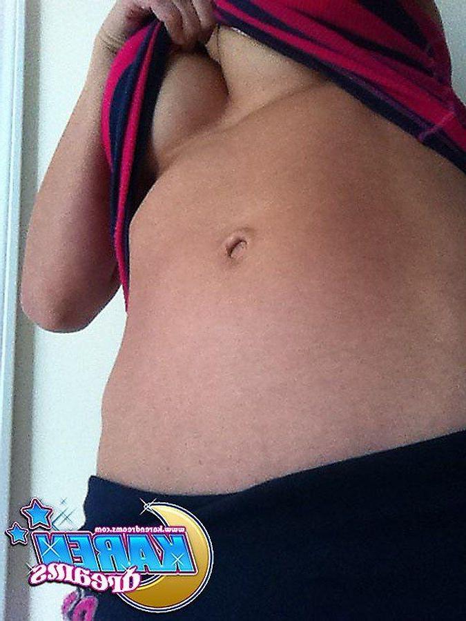 20P Pictures of teen Karen Dreams giving you a sexy tease