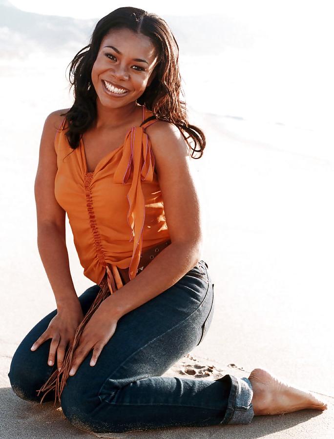 25P Regina Hall Glamour, Nude, Caps 