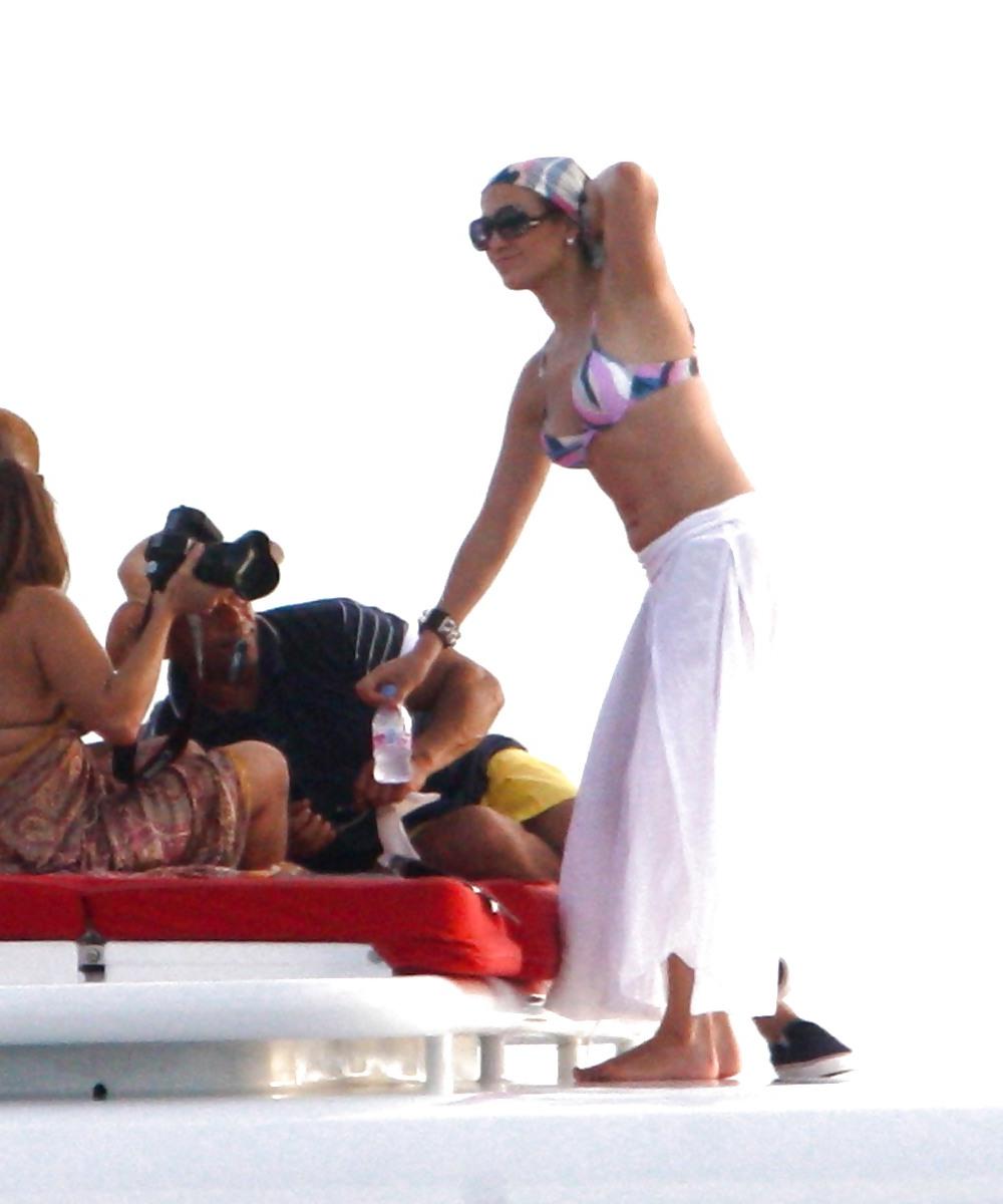 25P Jennifer Lopez Celebrating her birthday in Miami BIKINI Top