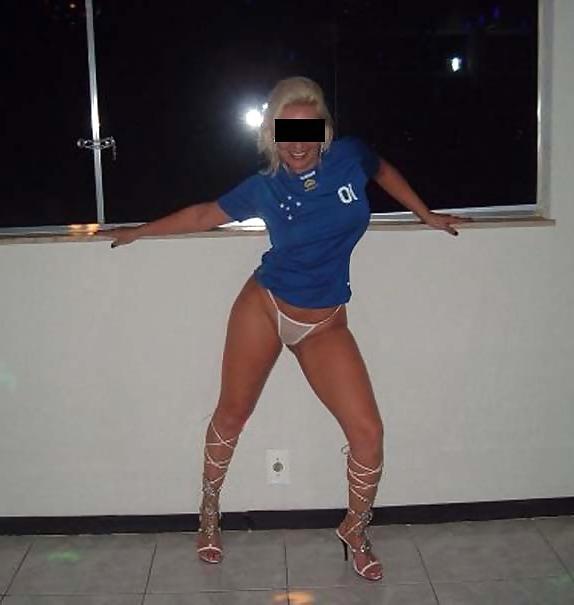 25P BIA - BRAZILIAN MILF WITH YOUR CUCKOLD...