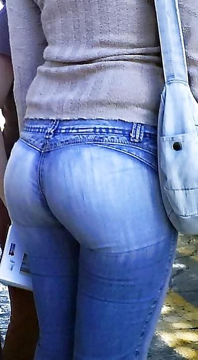 25P Beautyful asses in jeans
