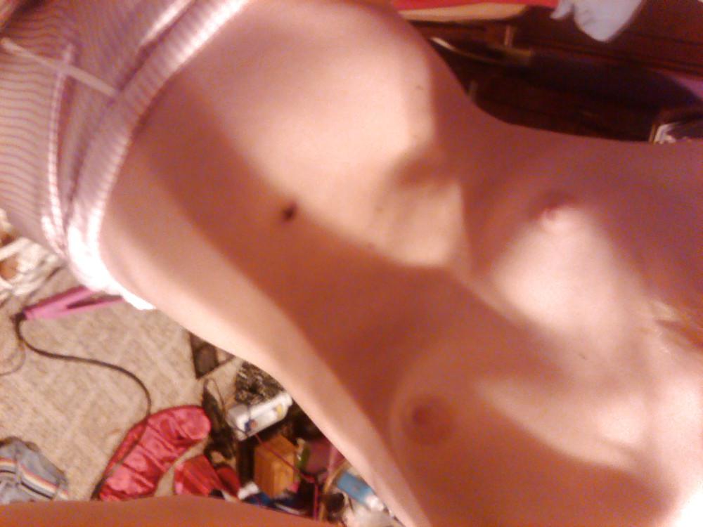 14P Katelyncheck my recorded webcam vids of her 2