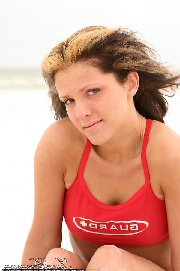 20P Pictures of teen Karen Dreams teasing in a bikini