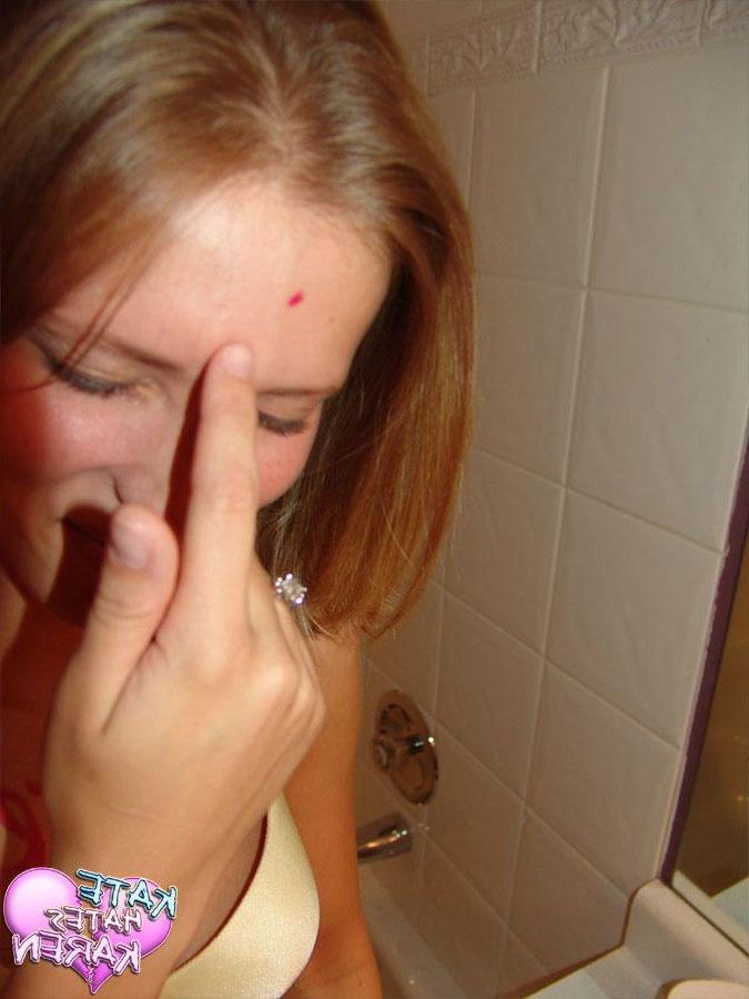 20P Pictures of Karen and Kate degrading each other in the bathroom