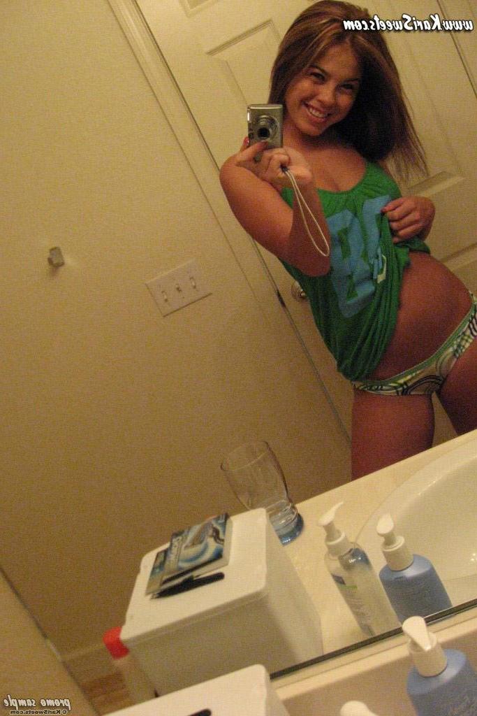 20P Kari takes pictures of herself in the bathroom and on the stairs