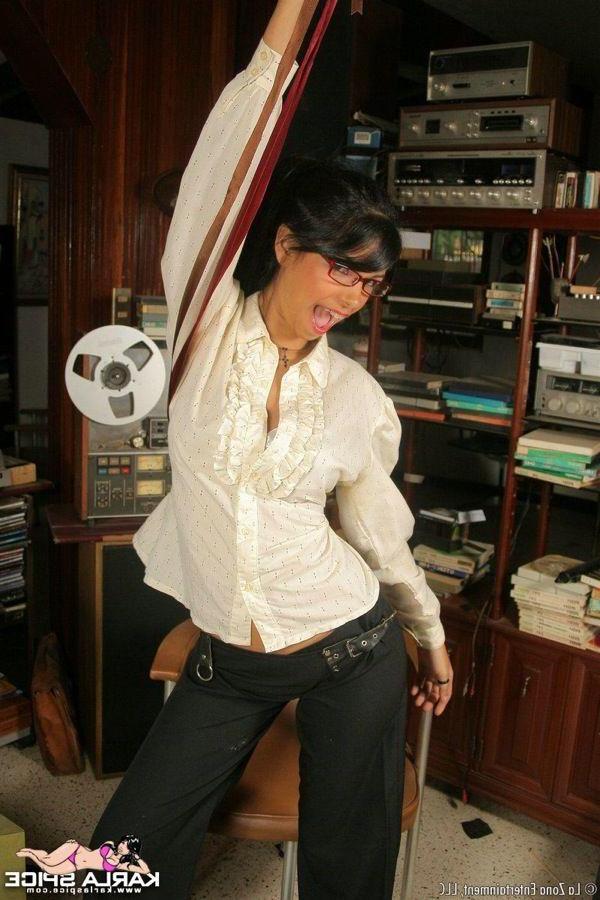 15P Pictures of teen Karla Spice being your fantasy secretary