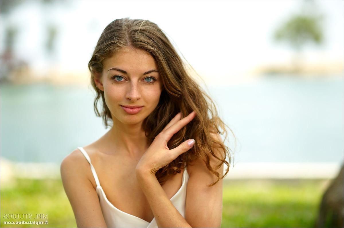 12P MPL Studios Presents Sasha in "Postcard From Paradise 2"
