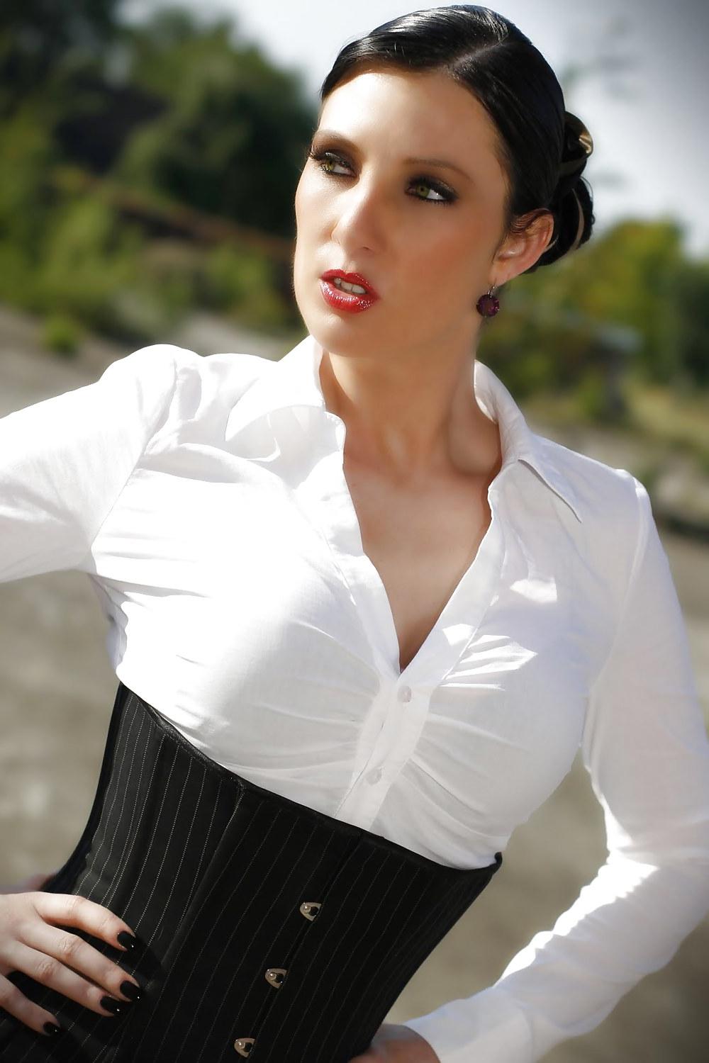 16P Mistress