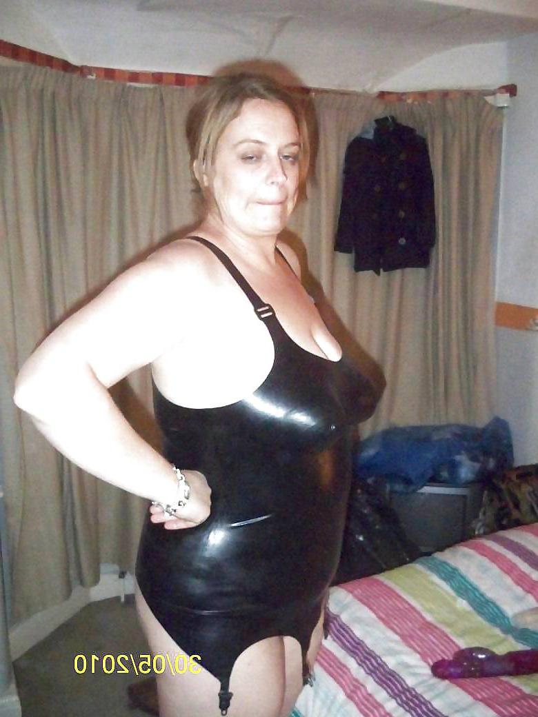 25P Big fat granny omas I would love to date 2