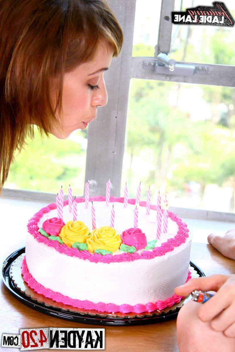 16P Pictures of teen nympho Kayden 420 celebrating her birhtday in style