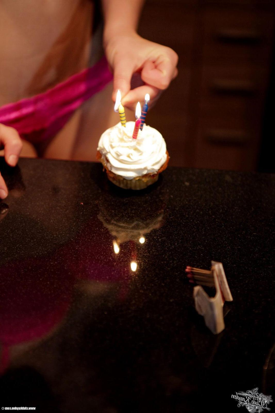 15P Pictures of Kayden Kross celebrating her birthday in style