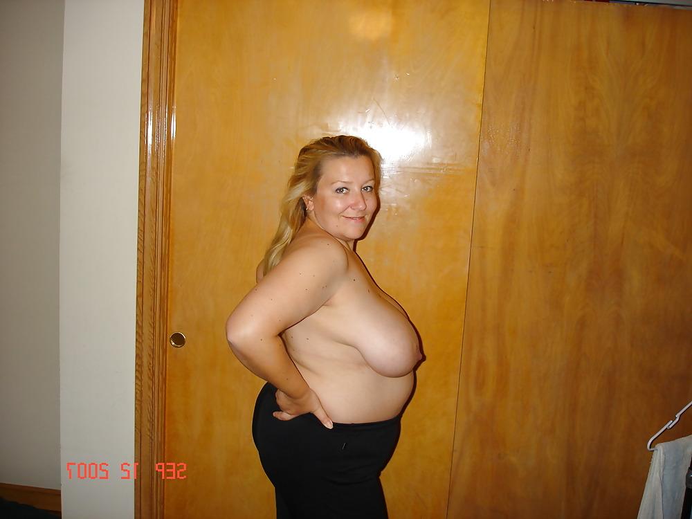 23P New pics of me busty sylvia and my cow udders full of milk