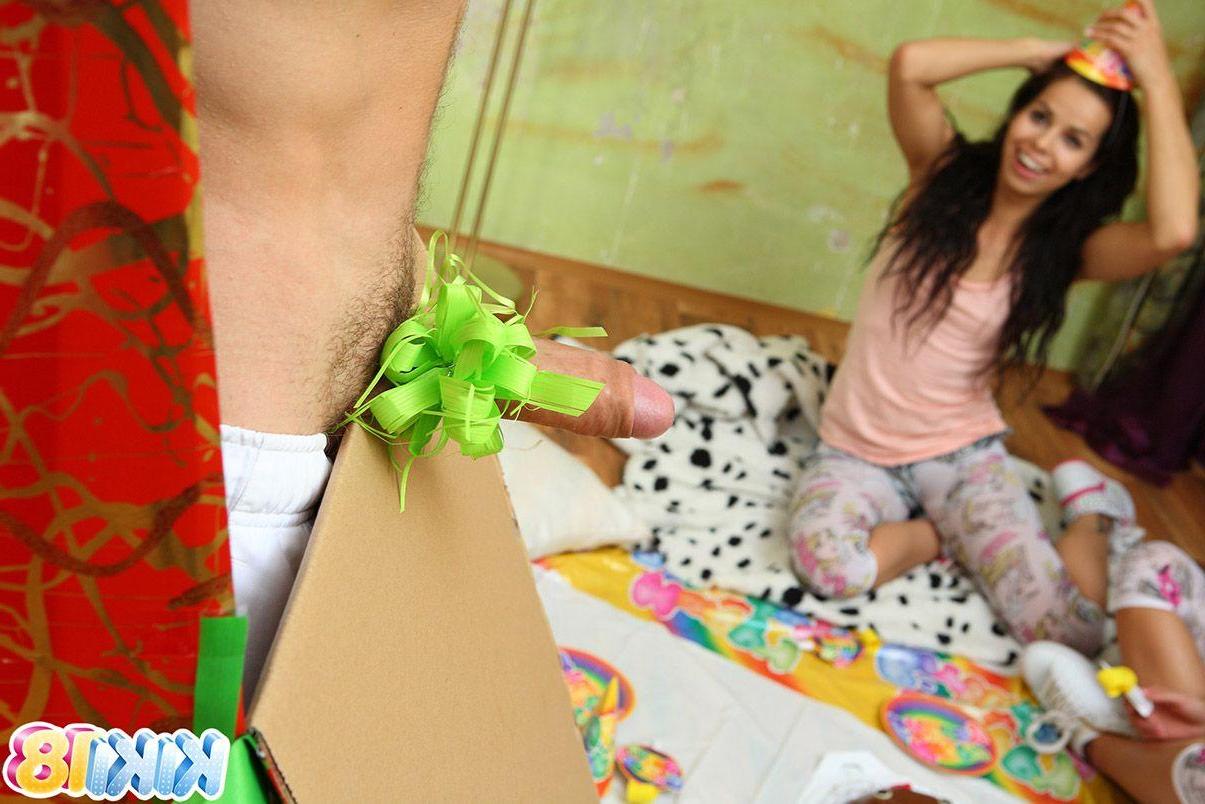 15P Pictures of Kiki 18 getting fucked on her birthday
