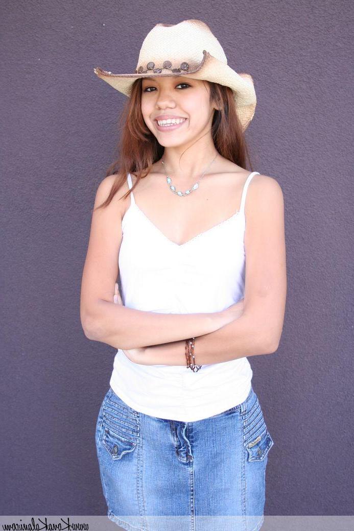 17P Pictures of teen cutie Kona Kalani giving your cock a sexy tease