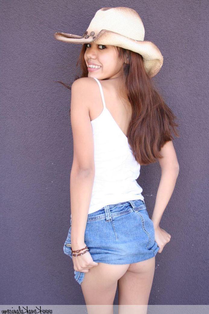 17P Pictures of teen cutie Kona Kalani giving your cock a sexy tease