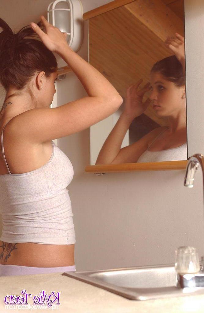 15P Pictures of Kylie Teen being naughty in the bathroom