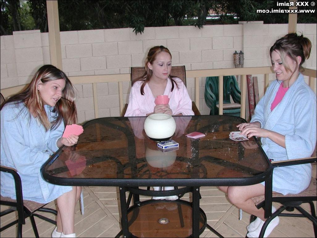 16P Raimi, Lacey and Stacy play strip poker