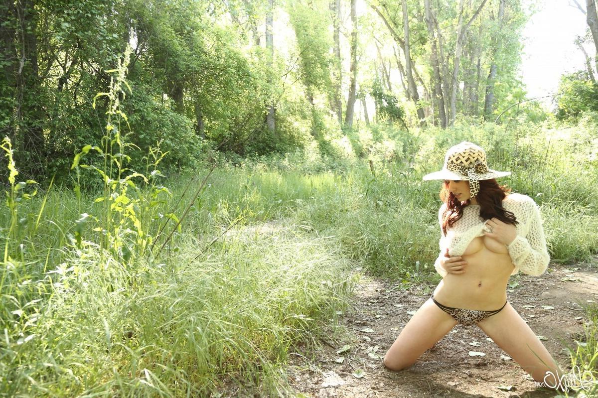 15P Lily Xo strips and teases in her thong on safari