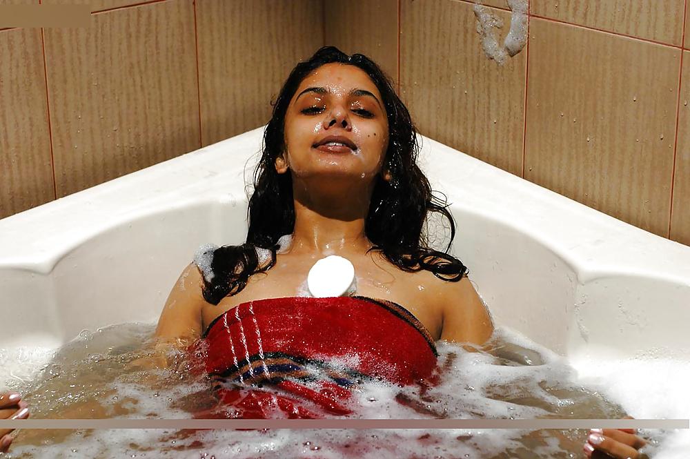 7P Bathing Teen