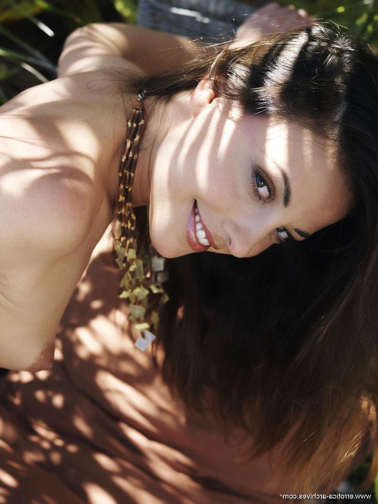 16P Gorgeous model Lorena invites you on a romantic vacation