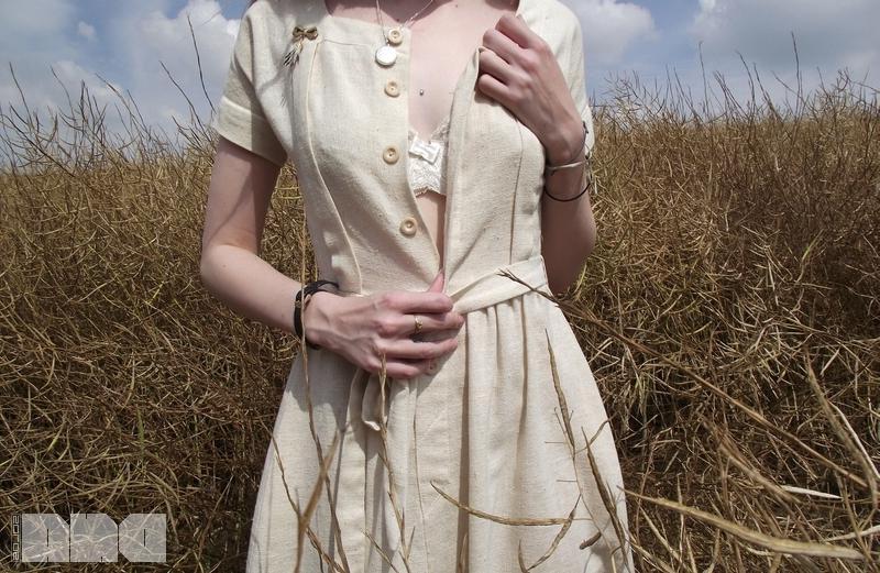 15P Blonde model Lovisa Grey strips outside in the field