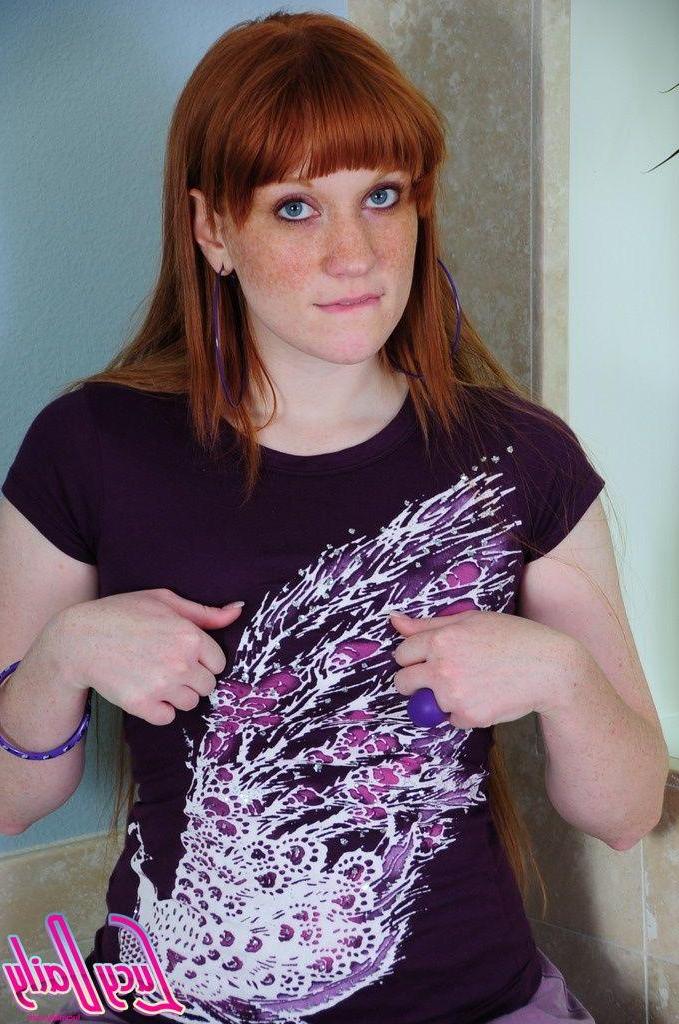 20P Pictures of teen cutie Lucy Daily pleasuring her tight wet pussy