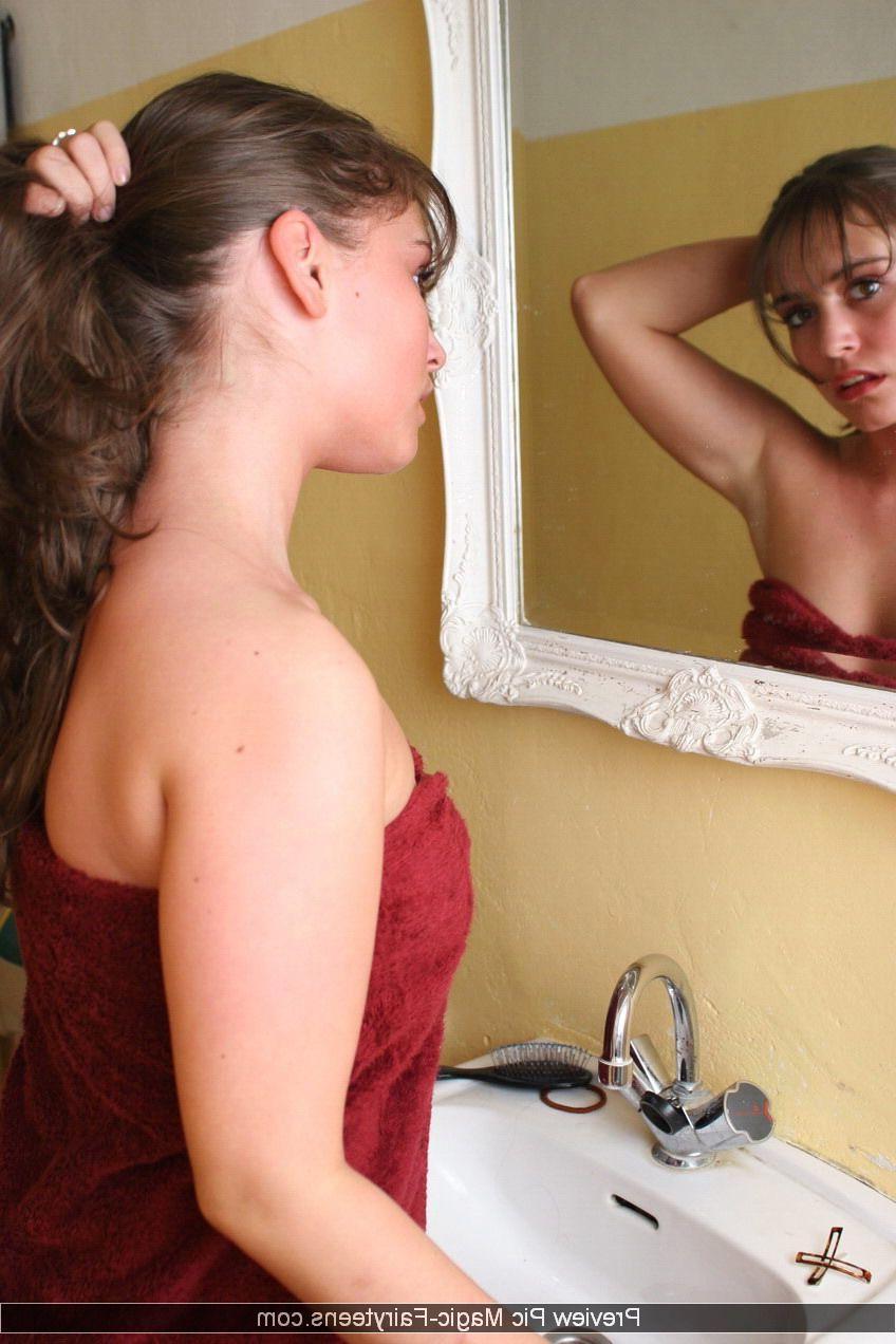 16P Pictures of Magic Kyleen showing her tits in the bathroom