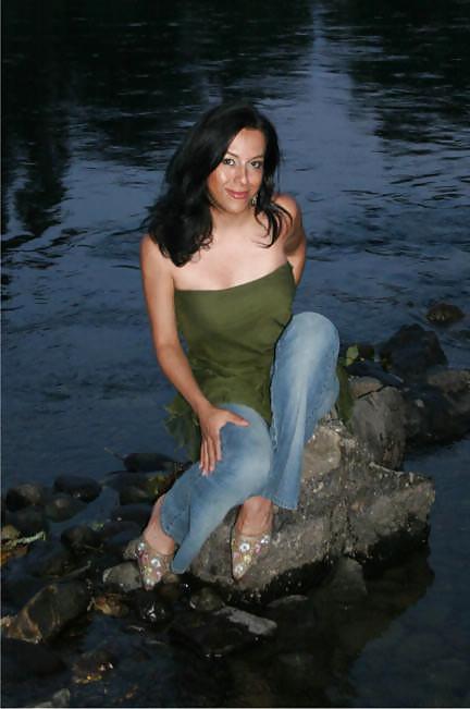 25P Sexy girls in jeans IX