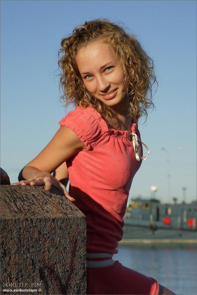12P MPL Studios Presents Masha in "Postcard From St Petersburg"